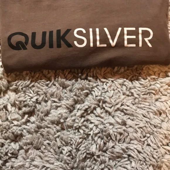QuikSilver Logo Tshirt - Picture 2 of 3